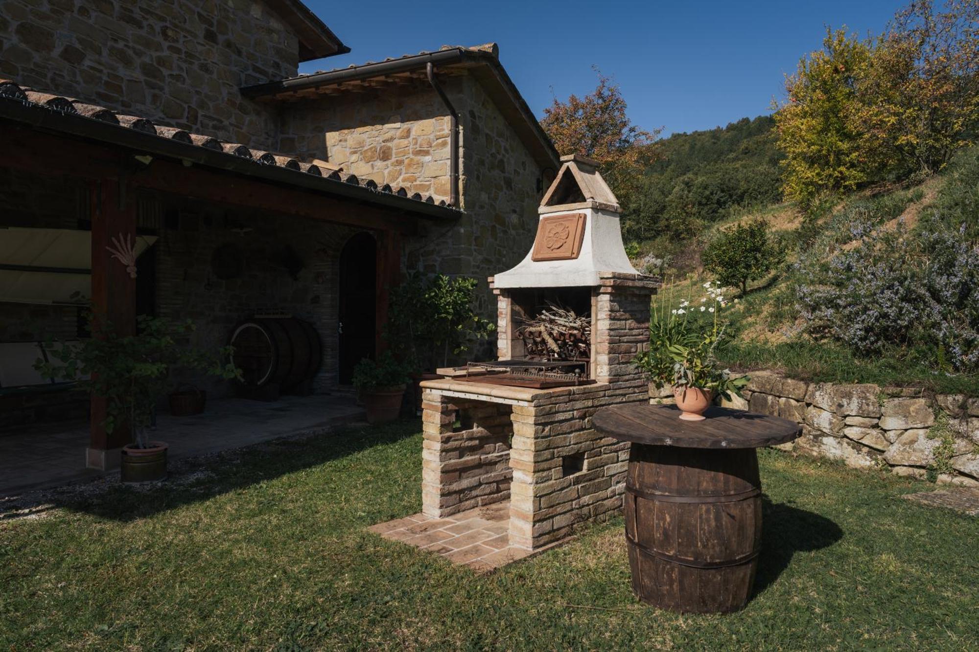 Agriturismo Casa Del Nonno Valfabbrica Exterior foto