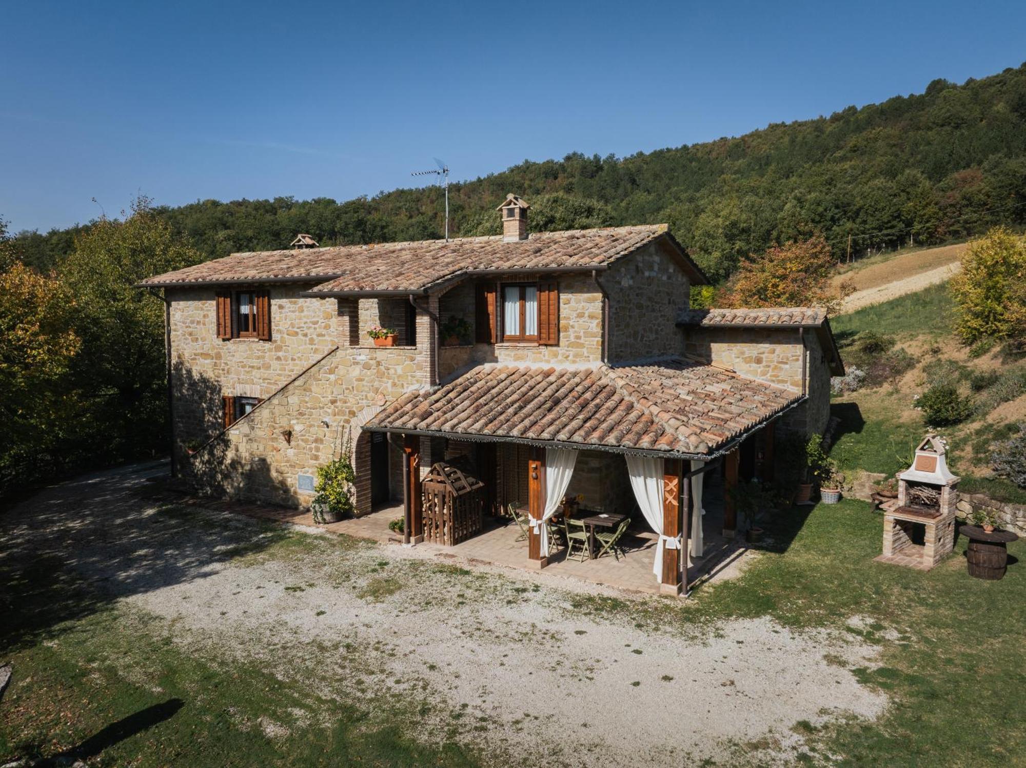 Agriturismo Casa Del Nonno Valfabbrica Exterior foto